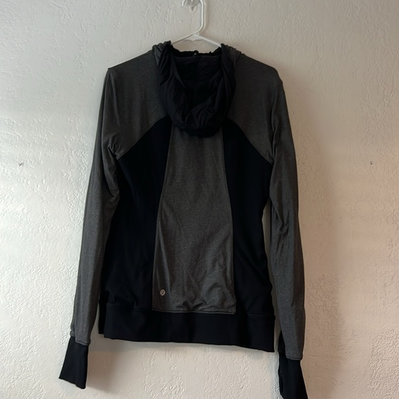 Reversible hooded jacket/windbreakeraker - Picture 3 of 8